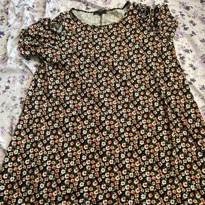Size 1X Flower dress